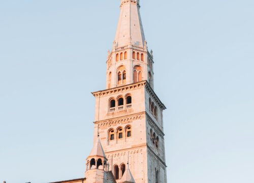 Visita di Modena in notturna