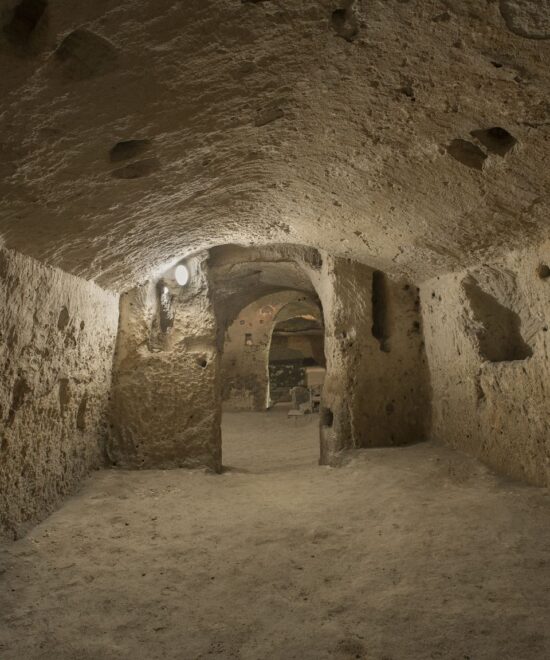 TOUR CON AUDIOGUIDA NEI SOTTERRANEI DI MATERA